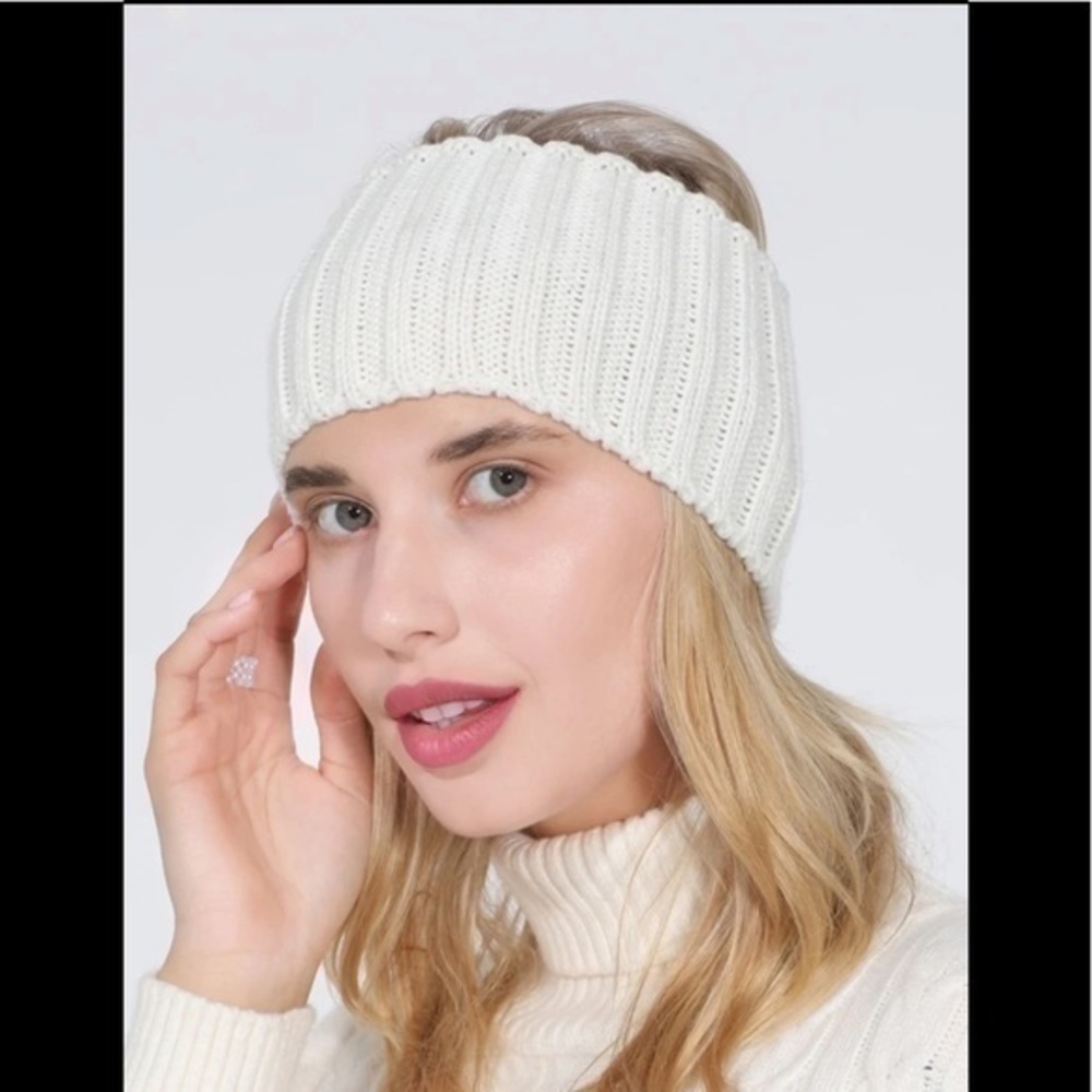 Knit open Cream Head wear for cold weather